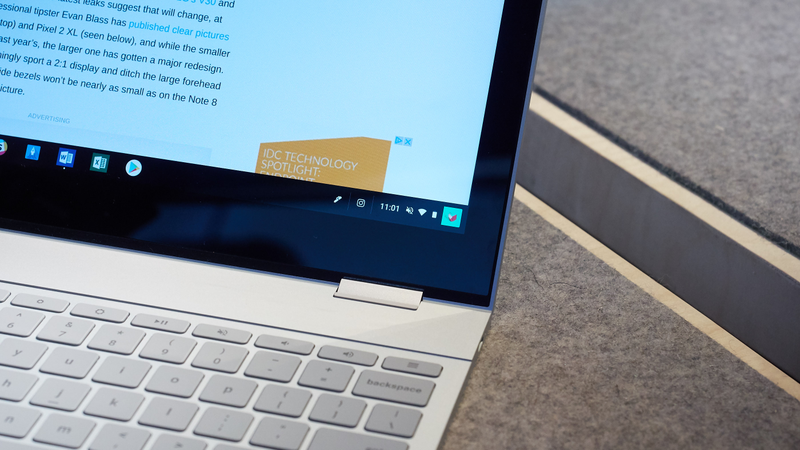 Nice, Lenovo-like hinge.